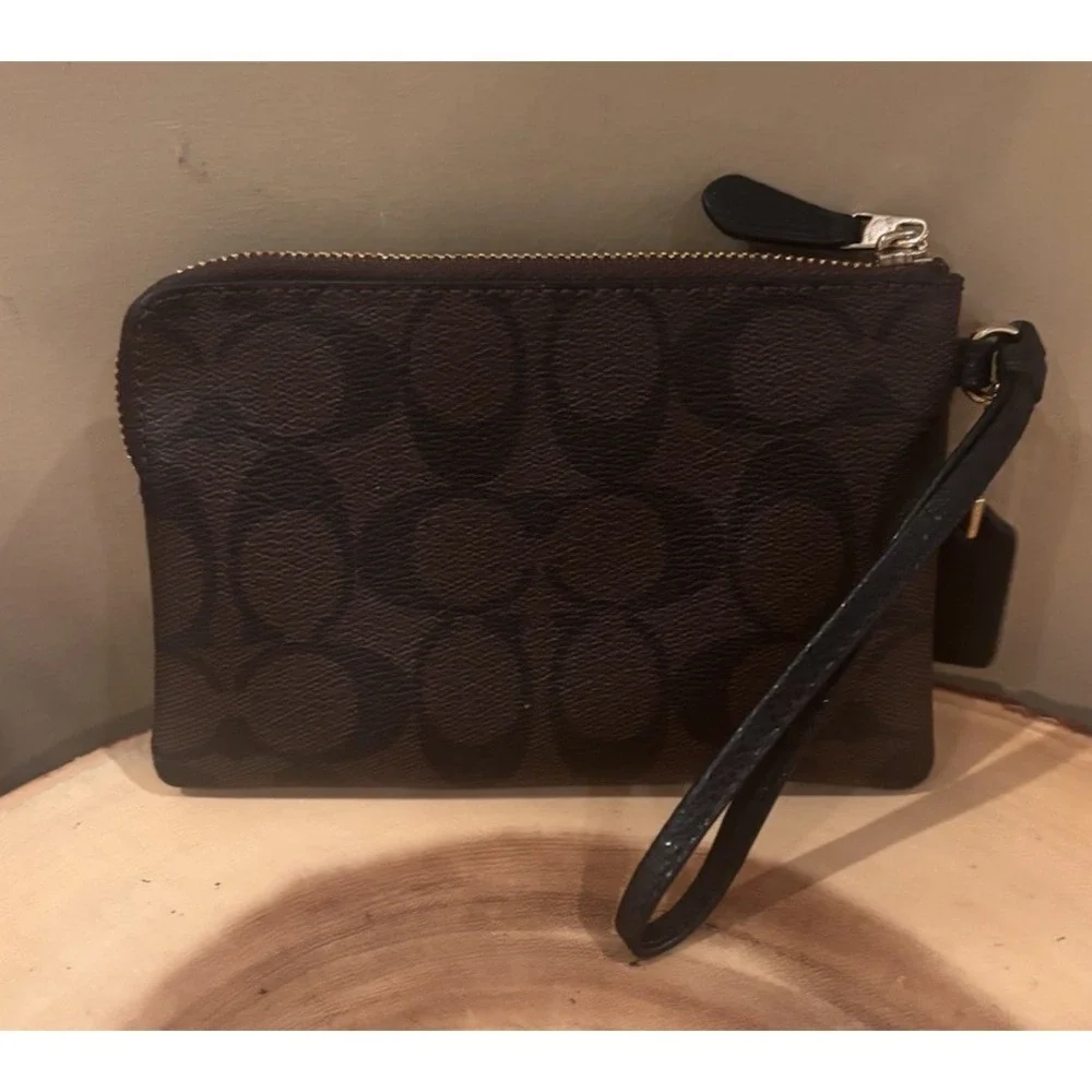 Coach Brown‎ with Black Wristlet Corner Zip Canvas Leather